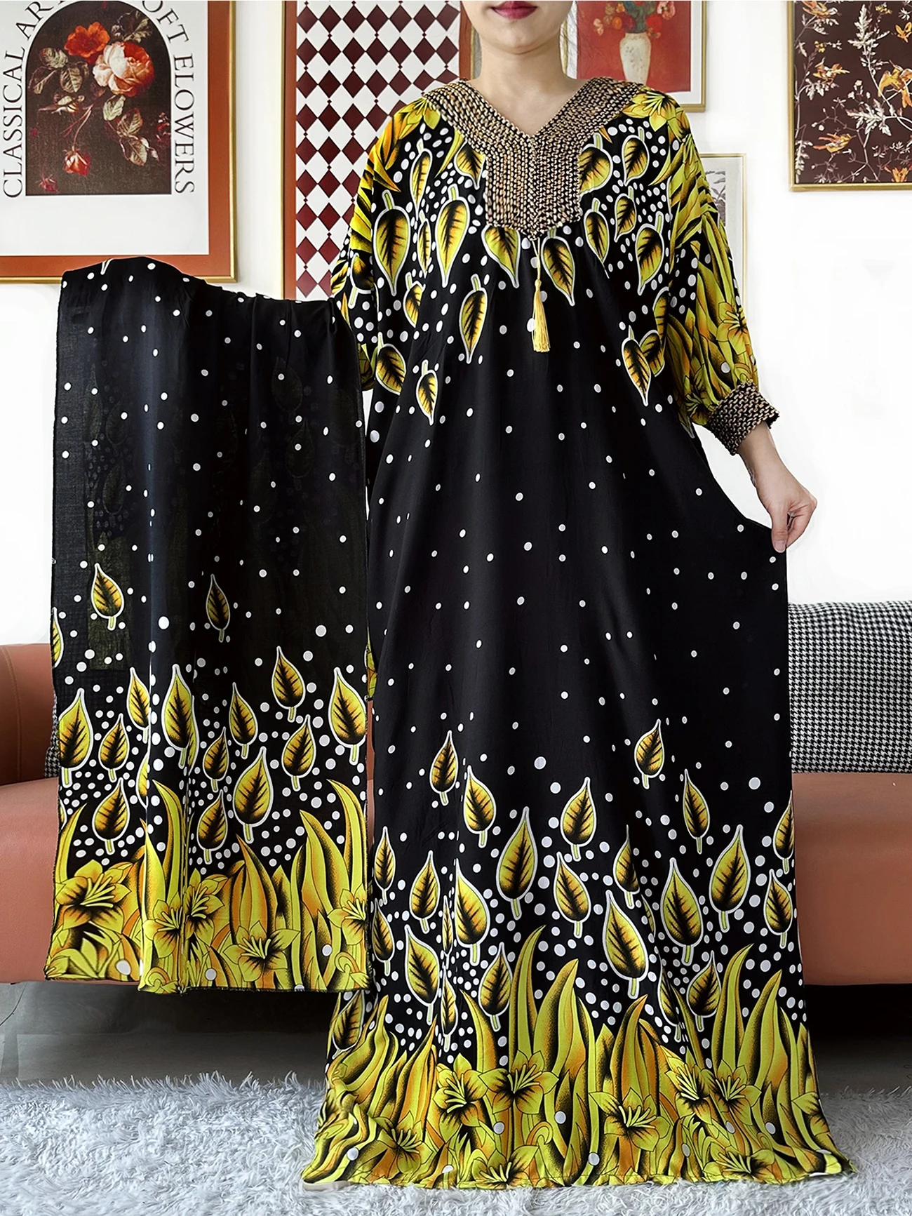 2026 Cotton Abaya Long Sleeve V-Neck Gold-thread Loose Abaya Boho Maxi Dress Casual Fashion Dress African Vestidos
2026 Cotton Abaya Long Sleeve V-Neck Gold-thread Loose Abaya Boho Maxi Dress Casual Fashion Dress African Vestidos