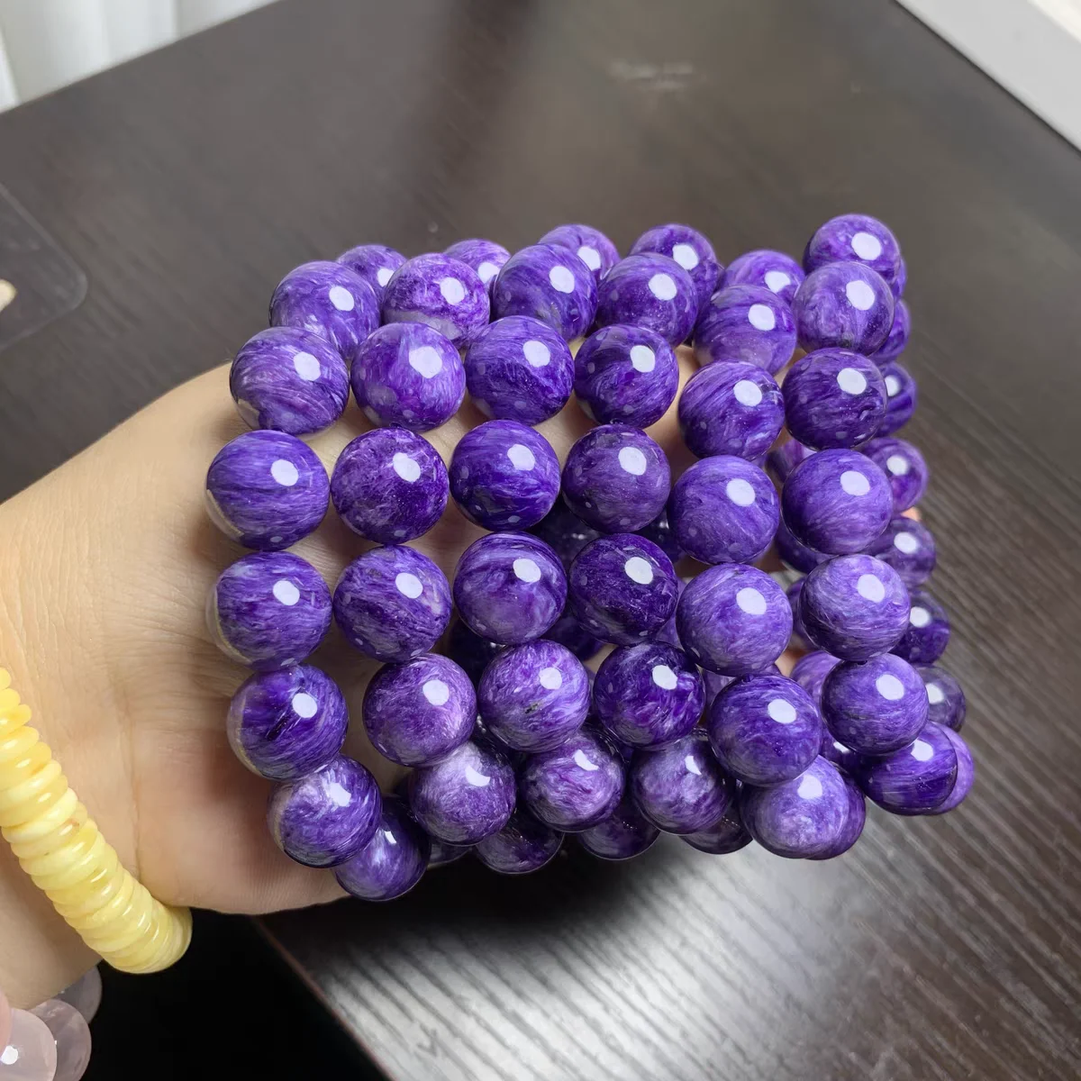 Натуральные фиолетовые бусины из чароита, русские бусины, браслет, ювелирные изделия для женщин и мужчин из камня чароита, 8 мм, 9 мм, 10 мм, 11 мм, 12 мм AAAAA
Натуральные фиолетовые бусины из чароита, русские бусины, браслет, ювелирные изделия для женщин и мужчин из камня чароита, 8 мм, 9 мм, 10 мм, 11 мм, 12 мм AAAAA