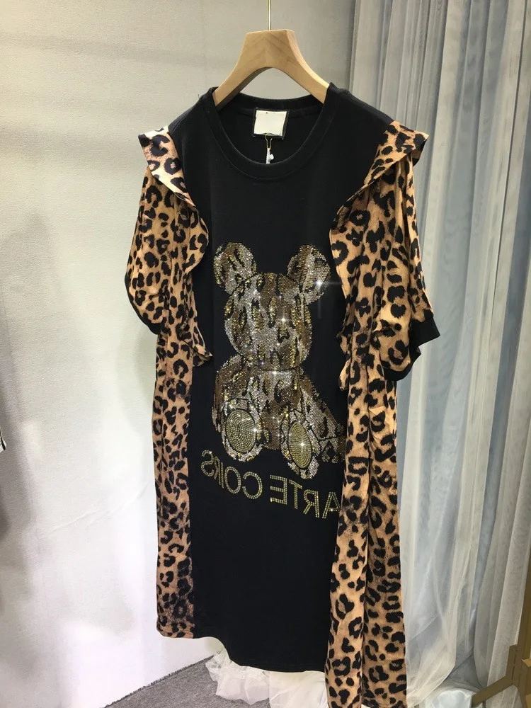 Big Size 4XL Fashion Diamond Black Dress Women Summer Clothes Pullovers Dress Bear Pattern Leopard Spliced Short Sleeve Dresses
Big Size 4XL Fashion Diamond Black Dress Women Summer Clothes Pullovers Dress Bear Pattern Leopard Spliced Short Sleeve Dresses
