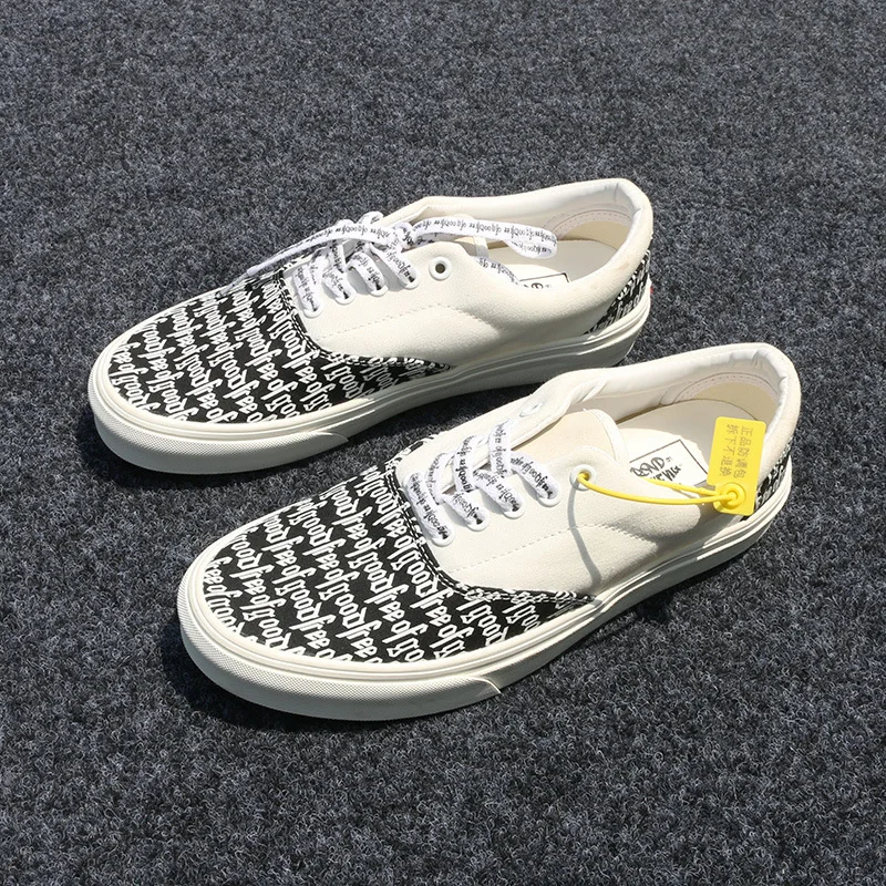 hip hop streetwear low-top skateboard shoes men black white letter casual sport shoes fog canvas shoes large size women sneaker
hip hop streetwear low-top skateboard shoes men black white letter casual sport shoes fog canvas shoes large size women sneaker