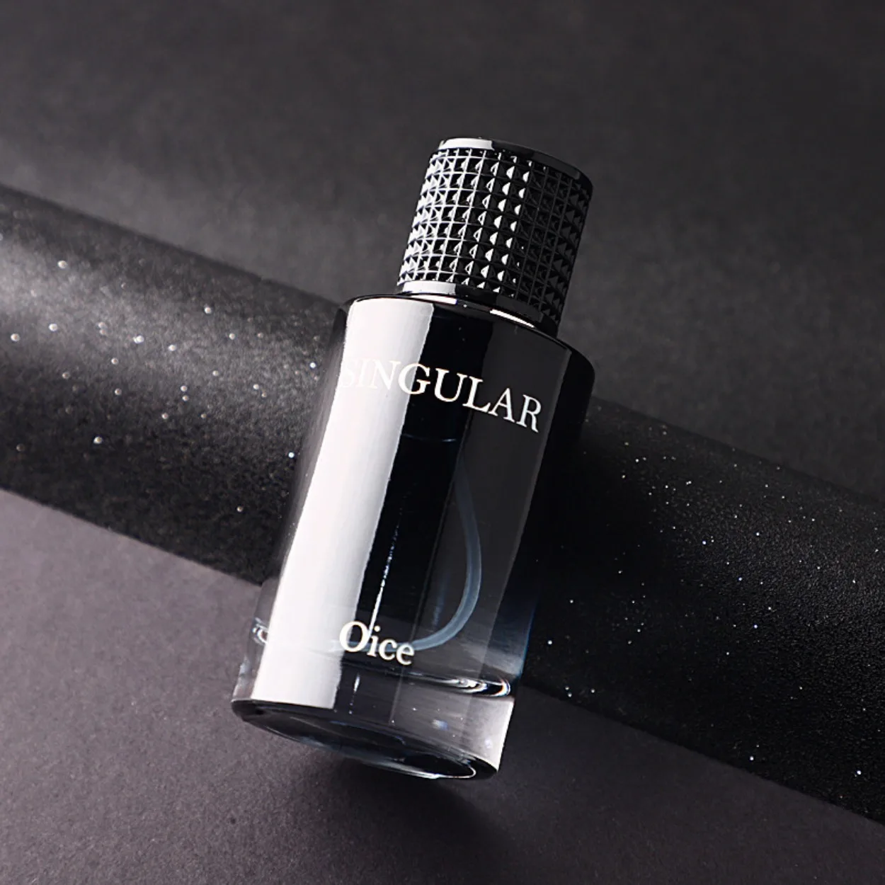Wild Men's Perfume: Fresh, Long-Lasting, Light Woody Scent—Same Fragrance as the Brand's Original, High-Quality Perfume, 50ml
Wild Men's Perfume: Fresh, Long-Lasting, Light Woody Scent—Same Fragrance as the Brand's Original, High-Quality Perfume, 50ml