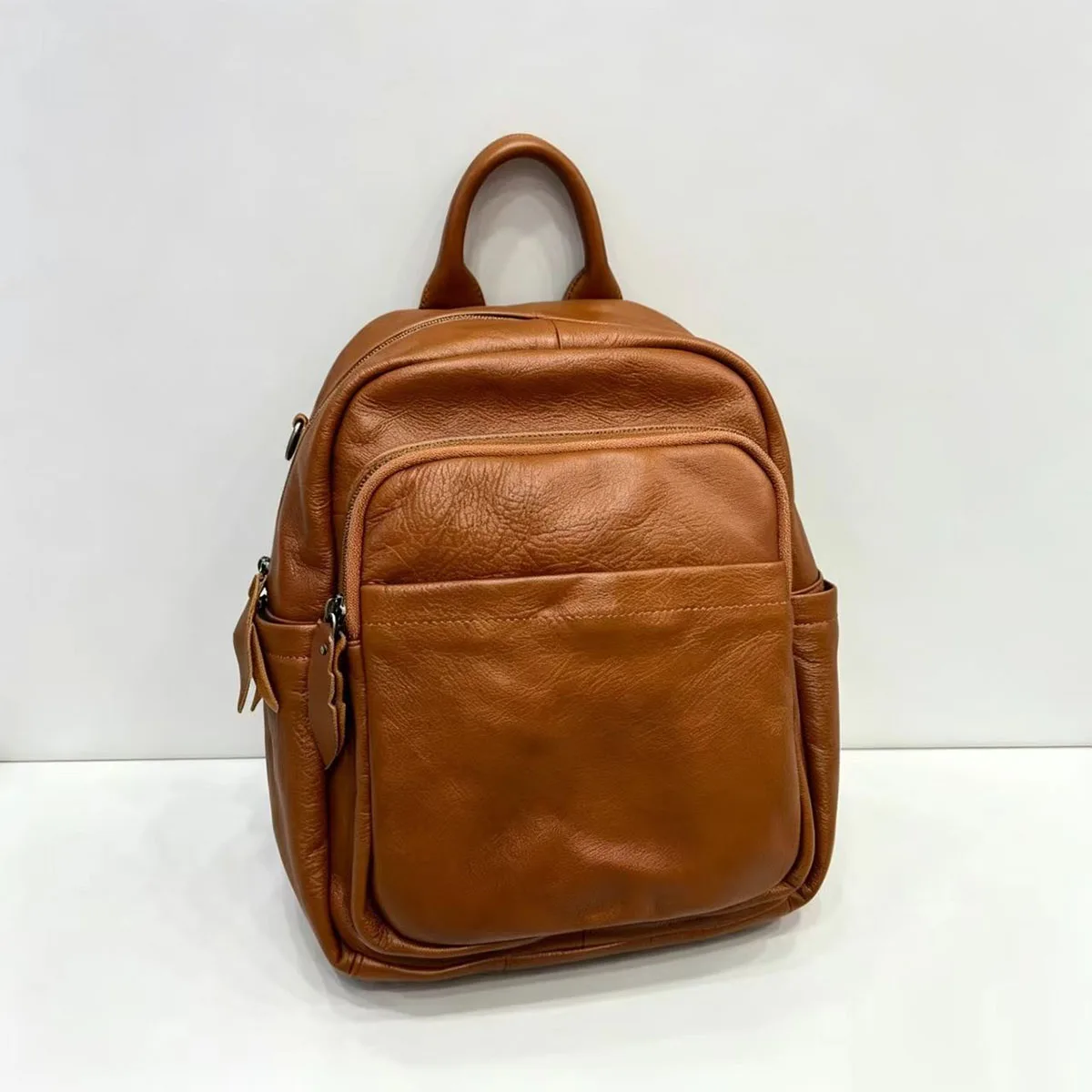 2026 New Woman Genuine Leathe Backpack Fashionable Ladies School Shoulder Bag Solid Pattern Cowhide Travel Bagpack
2026 New Woman Genuine Leathe Backpack Fashionable Ladies School Shoulder Bag Solid Pattern Cowhide Travel Bagpack