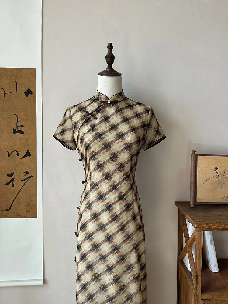 Новая женская повседневная одежда в китайском стиле: дышащая и удобная рубашка из полиэфирного волокна в клетку для молодых женщин
Новая женская повседневная одежда в китайском стиле: дышащая и удобная рубашка из полиэфирного волокна в клетку для молодых женщин