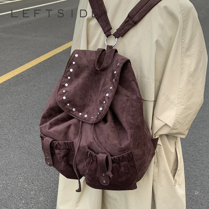 Левая сторона, женские рюкзаки из искусственной замши с двойными карманами, новинка 2025, модный роскошный дизайнерский женский простой рюкзак, школьные сумки для студентов 
Левая сторона, женские рюкзаки из искусственной замши с двойными карманами, новинка 2025, модный роскошный дизайнерский женский простой рюкзак, школьные сумки для студентов