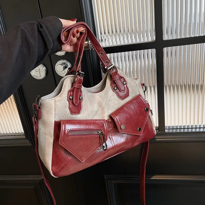 Large capacity shoulder bag 2024 new crossbody bag splicing women's bag simple soft leather tote bag vip designer luxury bag
Large capacity shoulder bag 2024 new crossbody bag splicing women's bag simple soft leather tote bag vip designer luxury bag