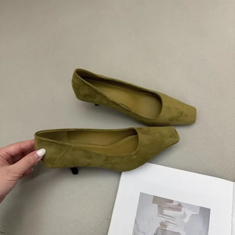 New Autumn French Elegance Soft High Heels Commute Shoes Surface Square head Thin Heel Slip-On Women's Shoes
New Autumn French Elegance Soft High Heels Commute Shoes Surface Square head Thin Heel Slip-On Women's Shoes