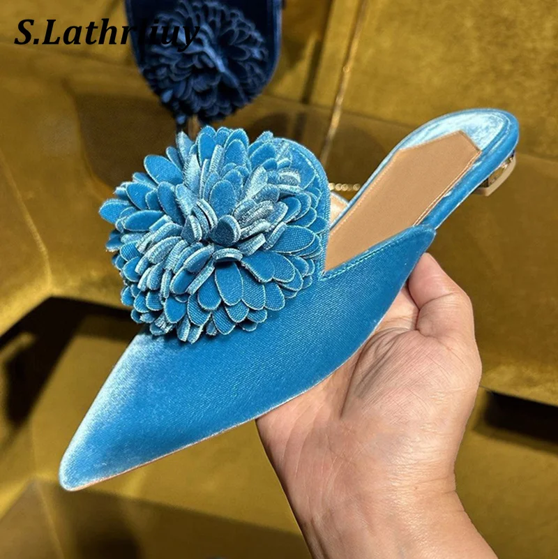 2024 Summer Pointed Toe Half Slippers Women's Velvet Flower Lazy Mules Shoes Outdoor Low Heels Sandals Fashion Party Dress Shoes
2024 Summer Pointed Toe Half Slippers Women's Velvet Flower Lazy Mules Shoes Outdoor Low Heels Sandals Fashion Party Dress Shoes