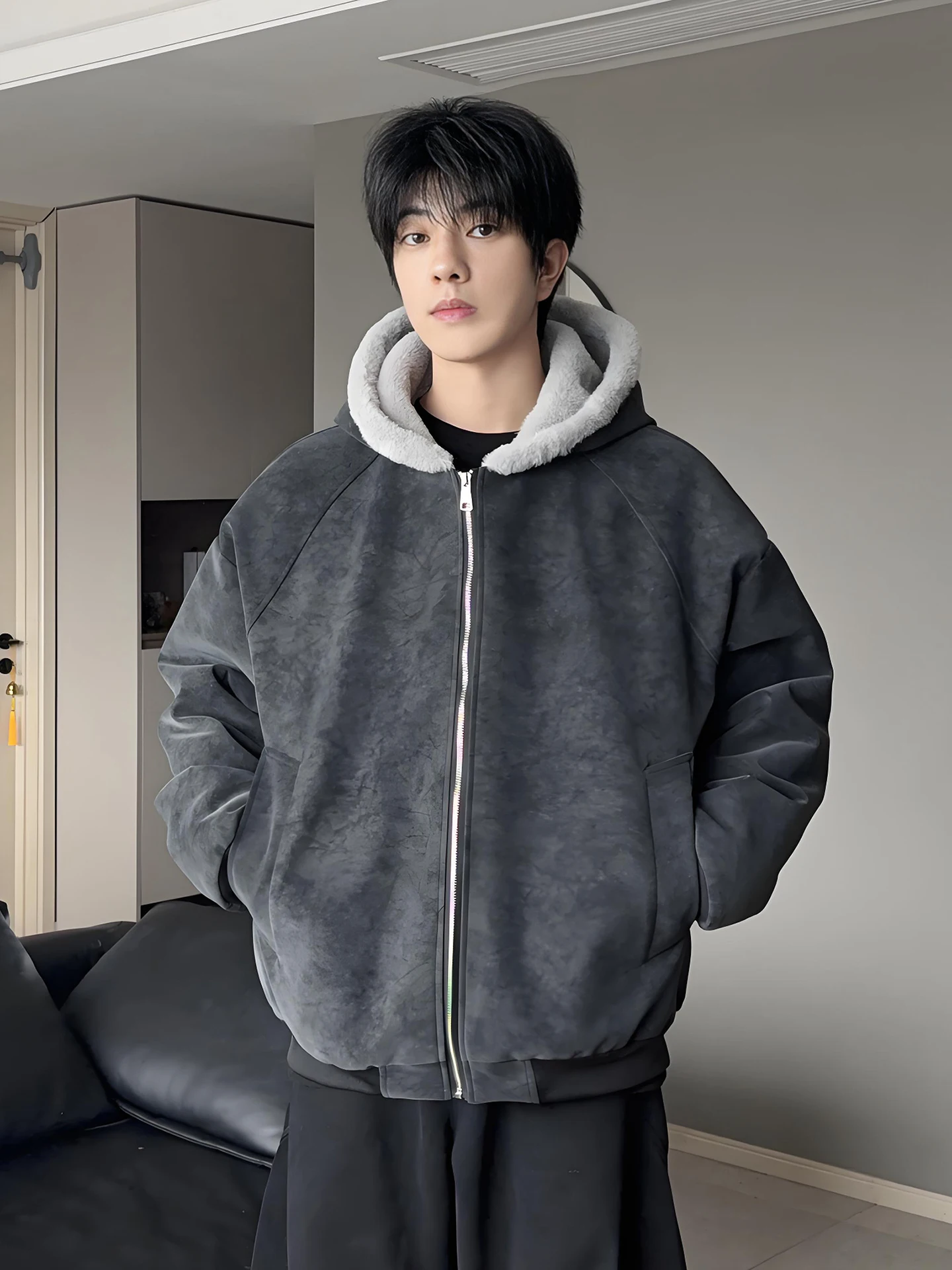 Bla Dyed PU Leather Jaet Winter Clothes Men's Hooded Jaet Cotton ort Sle Haome Jinjiang Cotton Coat
Bla Dyed PU Leather Jaet Winter Clothes Men's Hooded Jaet Cotton ort Sle Haome Jinjiang Cotton Coat