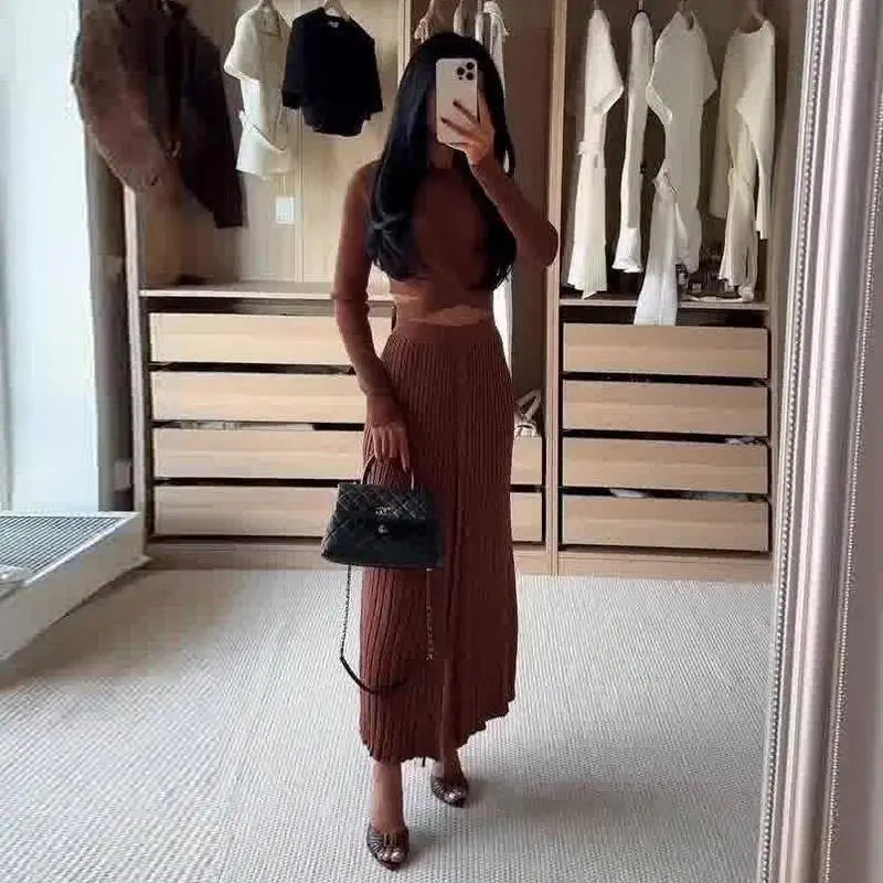 Fashionable Winter 2025 Women's Long Sleeve Belted Pleated Skirt Set Exquisite Casual Style Three-Piece Outfit for Ladies
Fashionable Winter 2025 Women's Long Sleeve Belted Pleated Skirt Set Exquisite Casual Style Three-Piece Outfit for Ladies