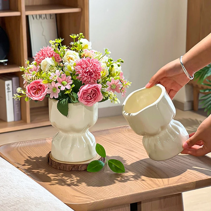 Bouquet Shape Ceramic Vase 2026 New Household Personalized Solid Color Exquisite Tabletop Vase Light Luxury Desktop Ornament
Bouquet Shape Ceramic Vase 2026 New Household Personalized Solid Color Exquisite Tabletop Vase Light Luxury Desktop Ornament