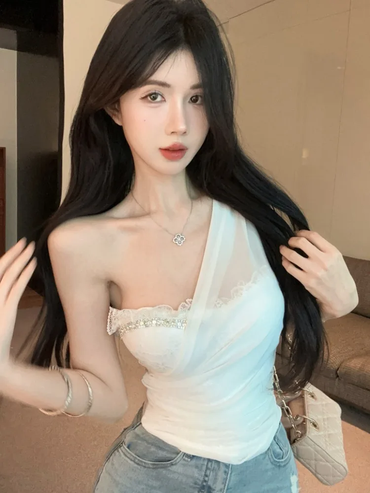 Lace Trim off Shoulder Mesh Vest Women's Summer Pure Desire Spicy Girl One Shoulder Tube Top Thai Style Absolutely Beautiful
Lace Trim off Shoulder Mesh Vest Women's Summer Pure Desire Spicy Girl One Shoulder Tube Top Thai Style Absolutely Beautiful