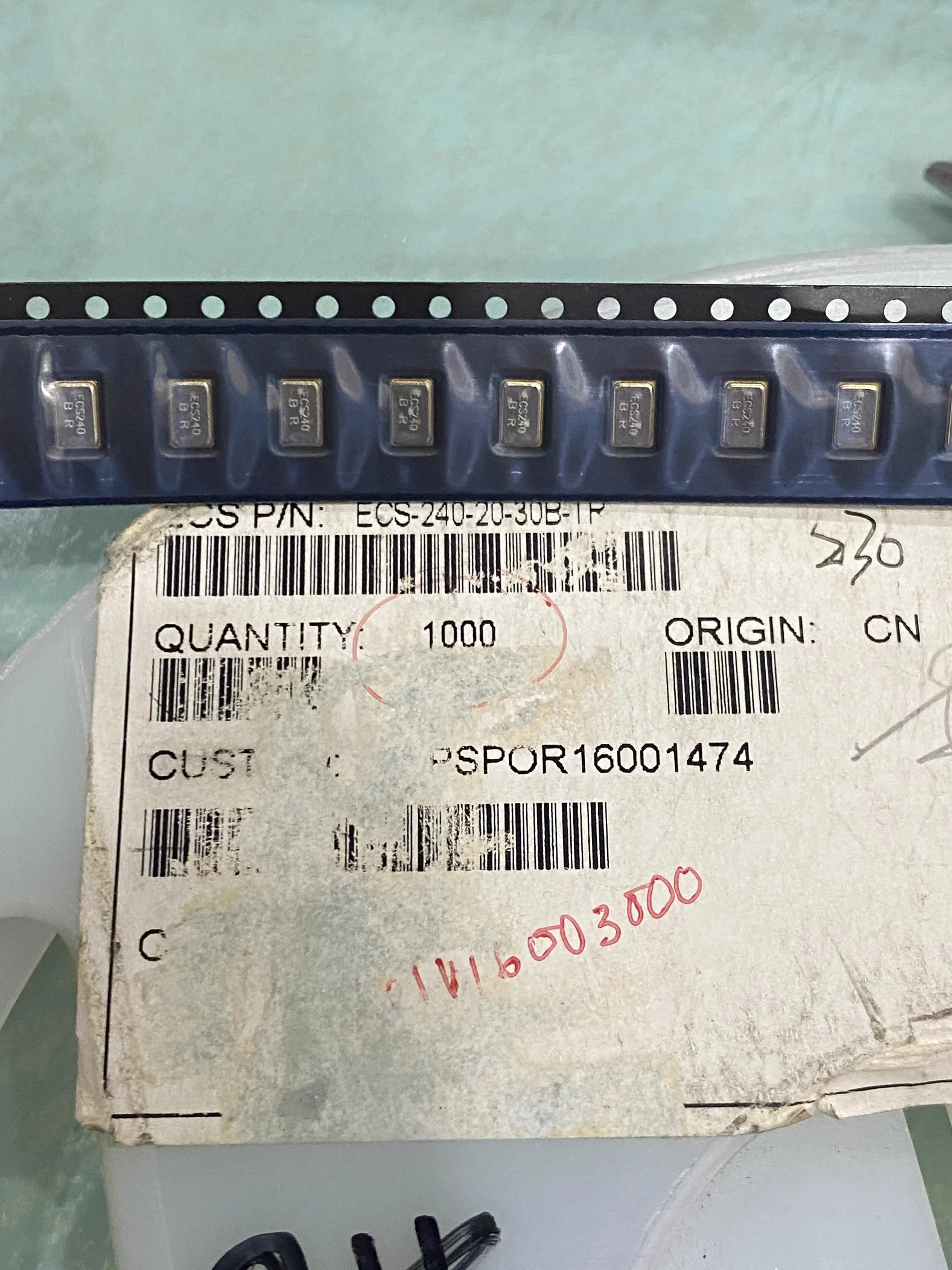 10 шт. Совершенно новый оригинальный ECS-240-20-30B-TR 24 МГц
10 шт. Совершенно новый оригинальный ECS-240-20-30B-TR 24 МГц