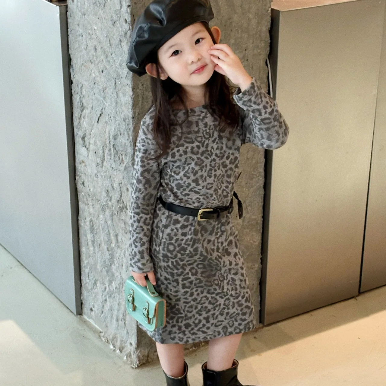 Children Clothes Girls Dress 2025 Autumn New Korean Style Mid-length Leopard Print Girls Fashionable Stretch T-shirt Dress
Children Clothes Girls Dress 2025 Autumn New Korean Style Mid-length Leopard Print Girls Fashionable Stretch T-shirt Dress