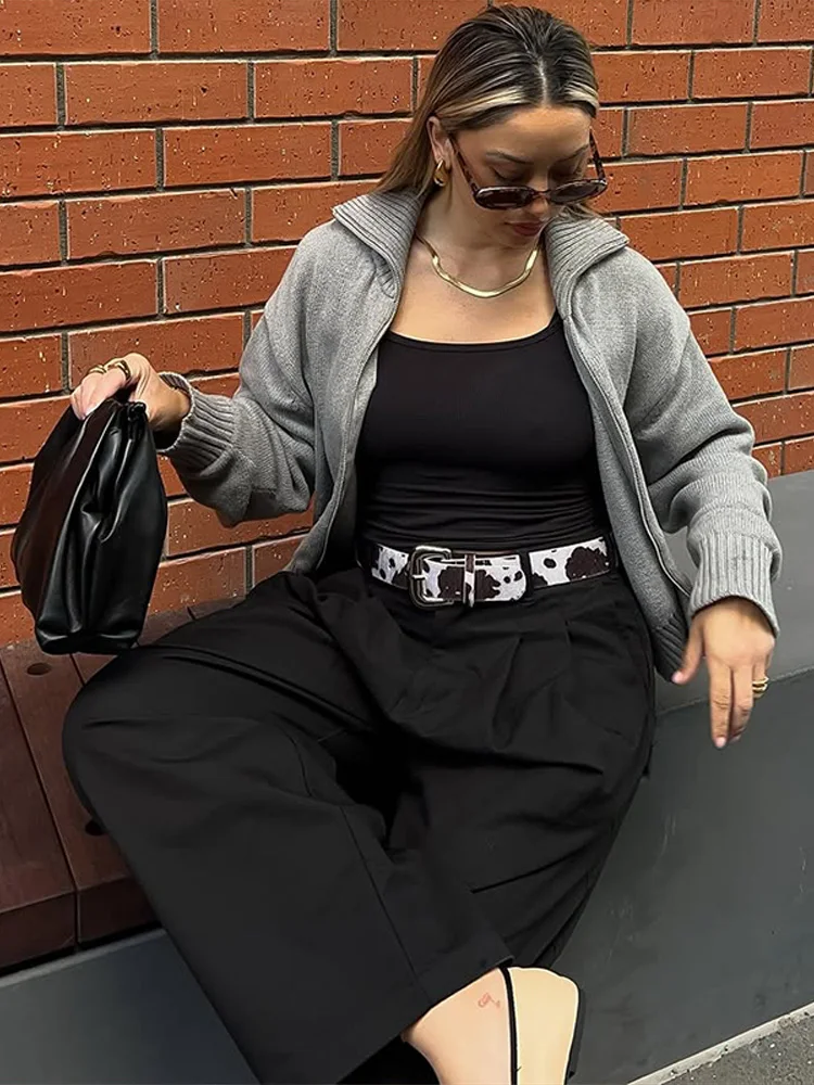 Female Autumn Chic Casual Sweater Cardigans Fashion Lapel Knitted Short Coats Women Solid Long Sleeve Zipper Oversized Cardigan
Female Autumn Chic Casual Sweater Cardigans Fashion Lapel Knitted Short Coats Women Solid Long Sleeve Zipper Oversized Cardigan