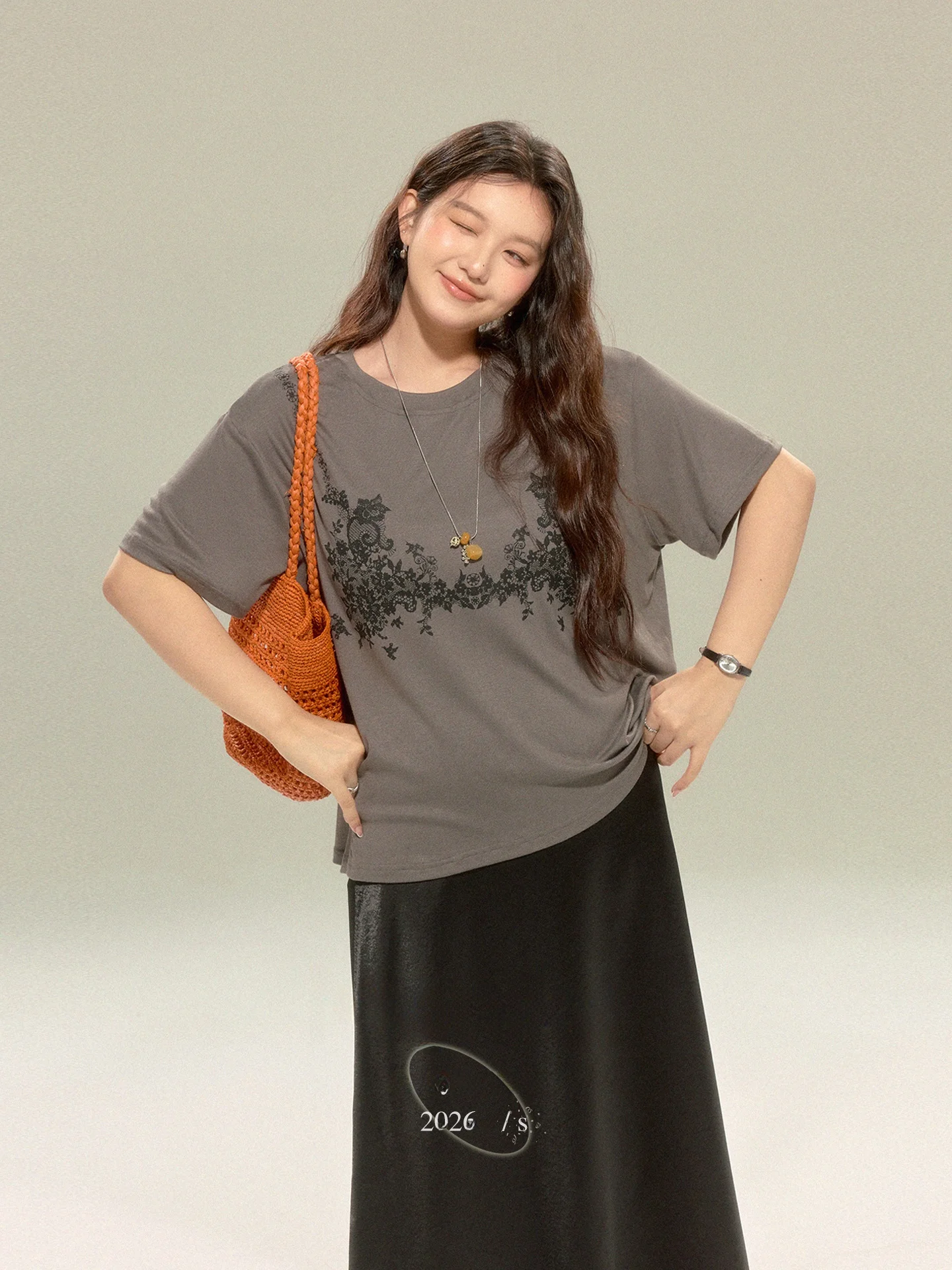 Monica plus Size Women's T-Shirt Luxury Print Short Sleeve Loose Slim round Neck Overhead Match All Cotton Summer Tops
Monica plus Size Women's T-Shirt Luxury Print Short Sleeve Loose Slim round Neck Overhead Match All Cotton Summer Tops