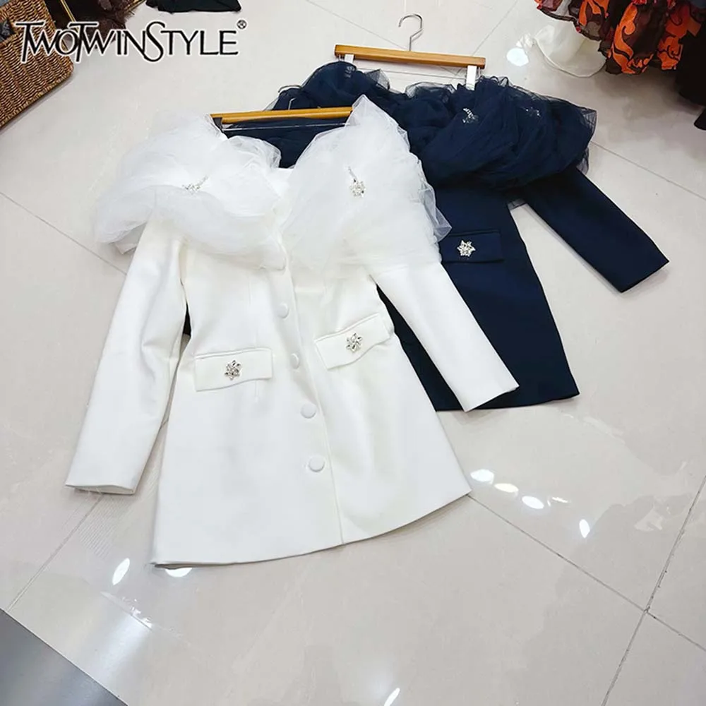 TWOTWINSTYLE Elegant Folds Slimming Dresses For Women Diagonal Collar Long Sleeve High Waist Design Sense Dress Female KDR545098
TWOTWINSTYLE Elegant Folds Slimming Dresses For Women Diagonal Collar Long Sleeve High Waist Design Sense Dress Female KDR545098