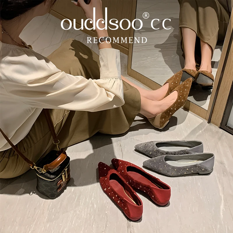Ods Designer Retro Black Rivet Ladies Ballet Flats Soft Leather Round Toe Women Autumn Loafers 2025 Plus Size Flat Shoes Women
Ods Designer Retro Black Rivet Ladies Ballet Flats Soft Leather Round Toe Women Autumn Loafers 2025 Plus Size Flat Shoes Women