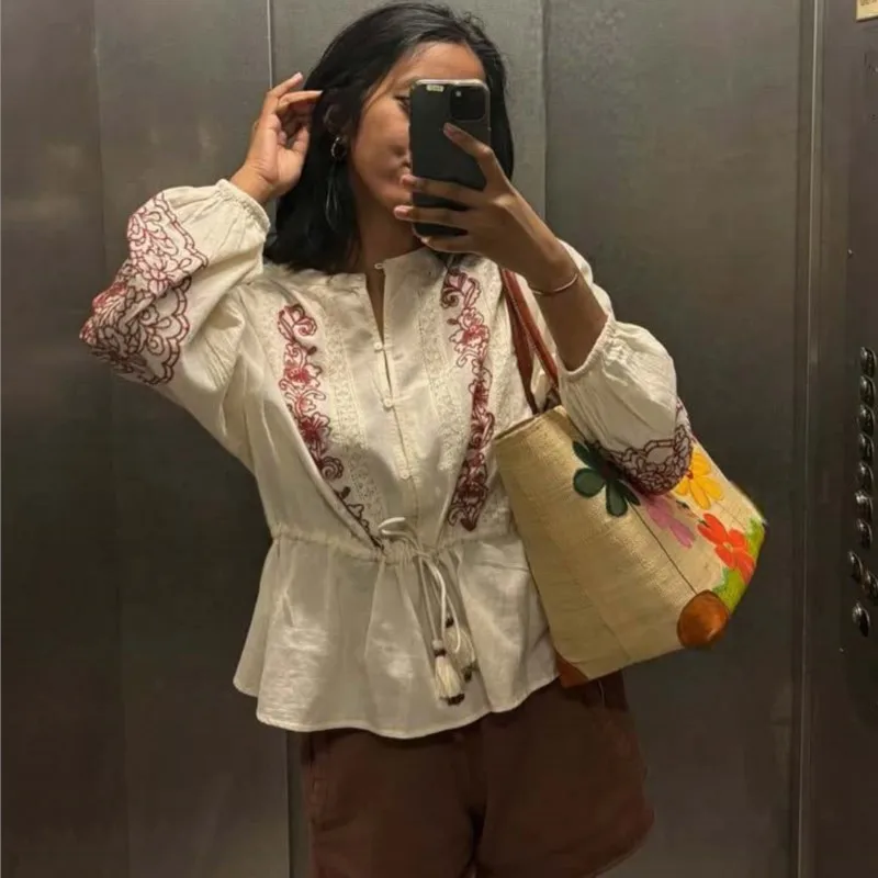 Jastie Women Floral Embroidery Blouse Vintage Puff Sleeve Round Neck Drawstring Waist Loose Casual Tops Streetwear Lady Shirts
Jastie Women Floral Embroidery Blouse Vintage Puff Sleeve Round Neck Drawstring Waist Loose Casual Tops Streetwear Lady Shirts