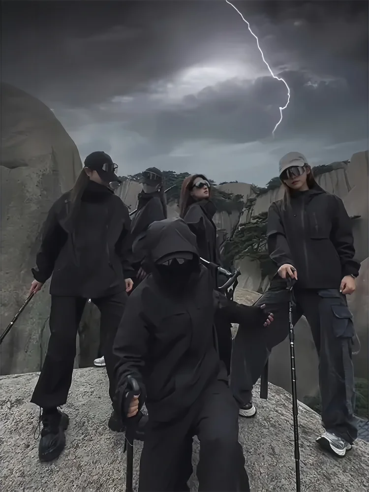 Men's Outdoor Climbing Jaet Hard ell Windproof Waterproof Workwear Coat Spring Autumn Zipper Decorated Loose Fit Jaet
Men's Outdoor Climbing Jaet Hard ell Windproof Waterproof Workwear Coat Spring Autumn Zipper Decorated Loose Fit Jaet