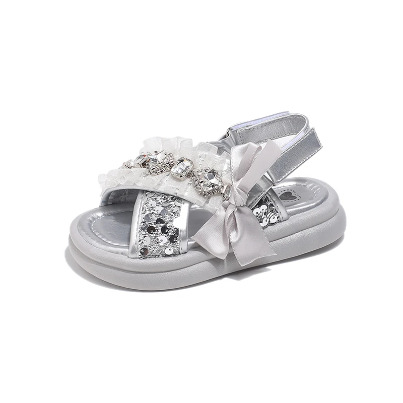2026 Fashion Sandals Girls Casual Shoes PU Leather Crystal Sequin Summer Shoes For Girls Breathable Silver Shoes Size 26-37
2026 Fashion Sandals Girls Casual Shoes PU Leather Crystal Sequin Summer Shoes For Girls Breathable Silver Shoes Size 26-37
