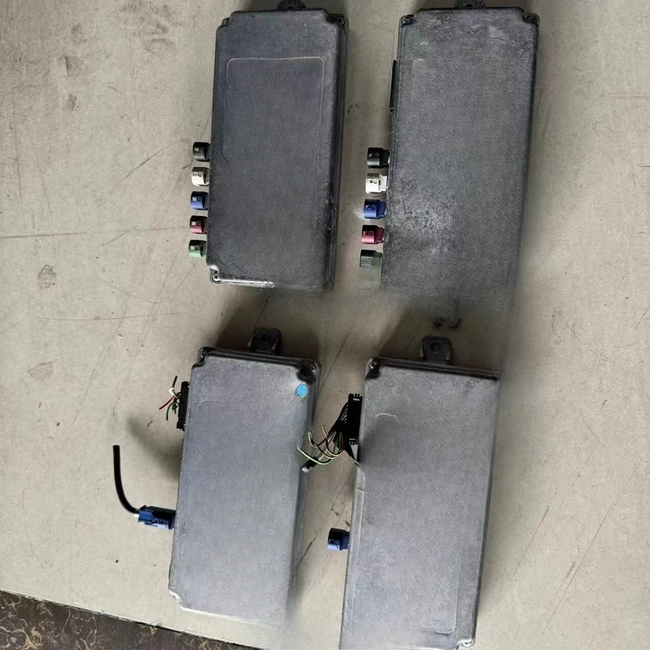 Reverse Camera System HD 1080P Backup Video Parking Aid with Night Vision for Car Truck SUV
Reverse Camera System HD 1080P Backup Video Parking Aid with Night Vision for Car Truck SUV