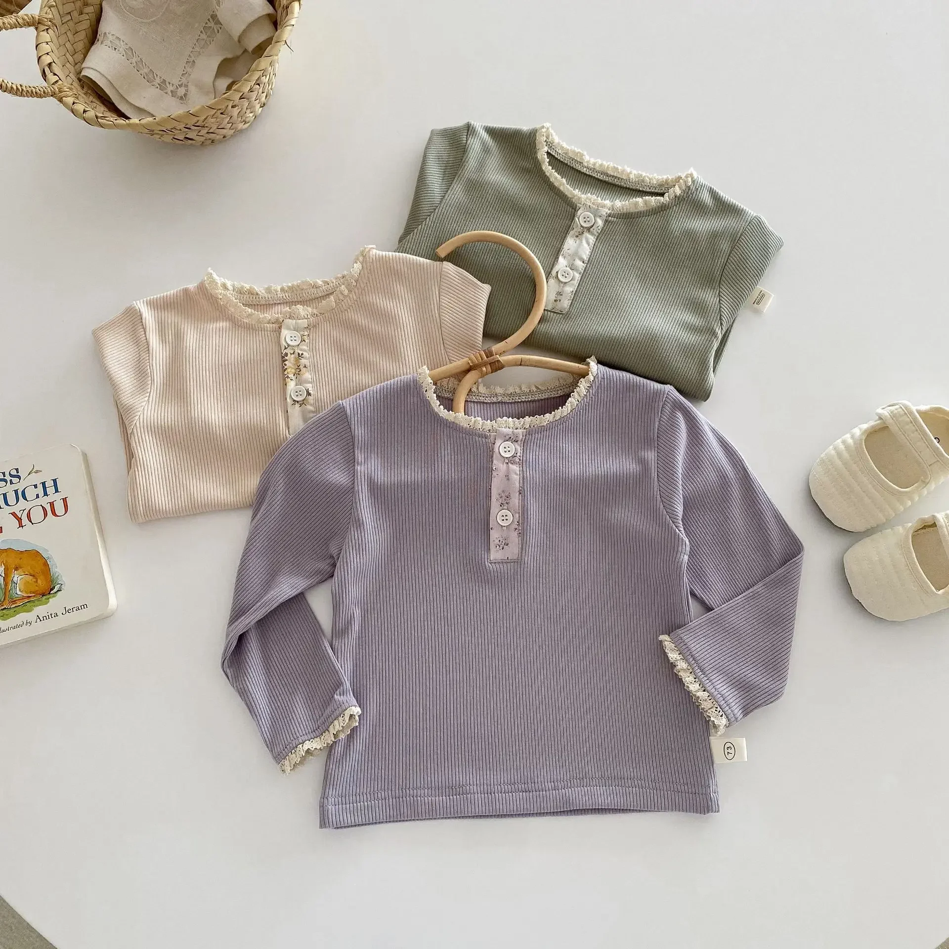 Baby Girls Long Sleeve T-shirt Toddler Kids Ribbed Pullover Korean Style Bottoming Shirts 2024 Spring Autumn Children's Clothing
Baby Girls Long Sleeve T-shirt Toddler Kids Ribbed Pullover Korean Style Bottoming Shirts 2024 Spring Autumn Children's Clothing