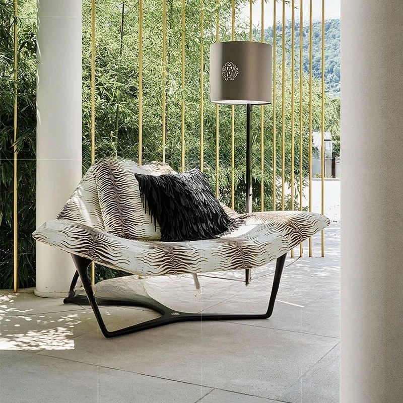 Light luxury fabric sofa chair starfish home villa living room modern design advanced sense lazy leisure leopard print 
Light luxury fabric sofa chair starfish home villa living room modern design advanced sense lazy leisure leopard print