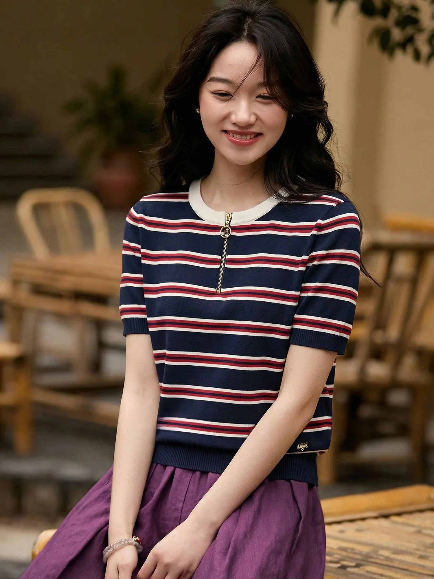Chivirin Casual Stripe Knitwear Women's Short Sleeve Pullover Half Zip Slimming Youngening Top Fashionable Simple Style
Chivirin Casual Stripe Knitwear Women's Short Sleeve Pullover Half Zip Slimming Youngening Top Fashionable Simple Style