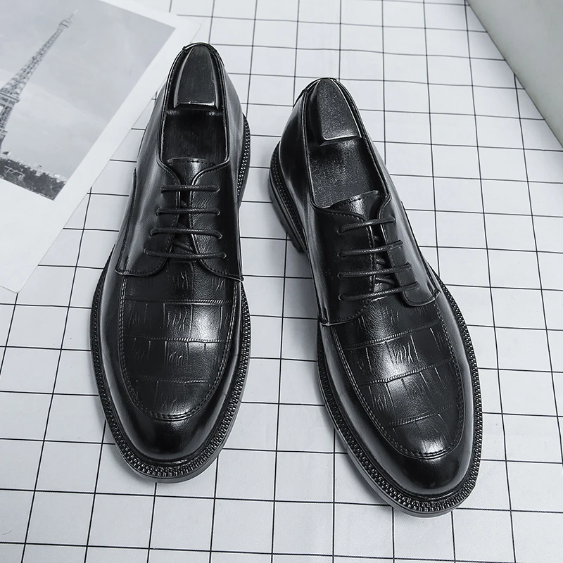 Plus-size men's business dress slip-on leather shoes 46 size British style breathable casual loafers print leather shoes
Plus-size men's business dress slip-on leather shoes 46 size British style breathable casual loafers print leather shoes