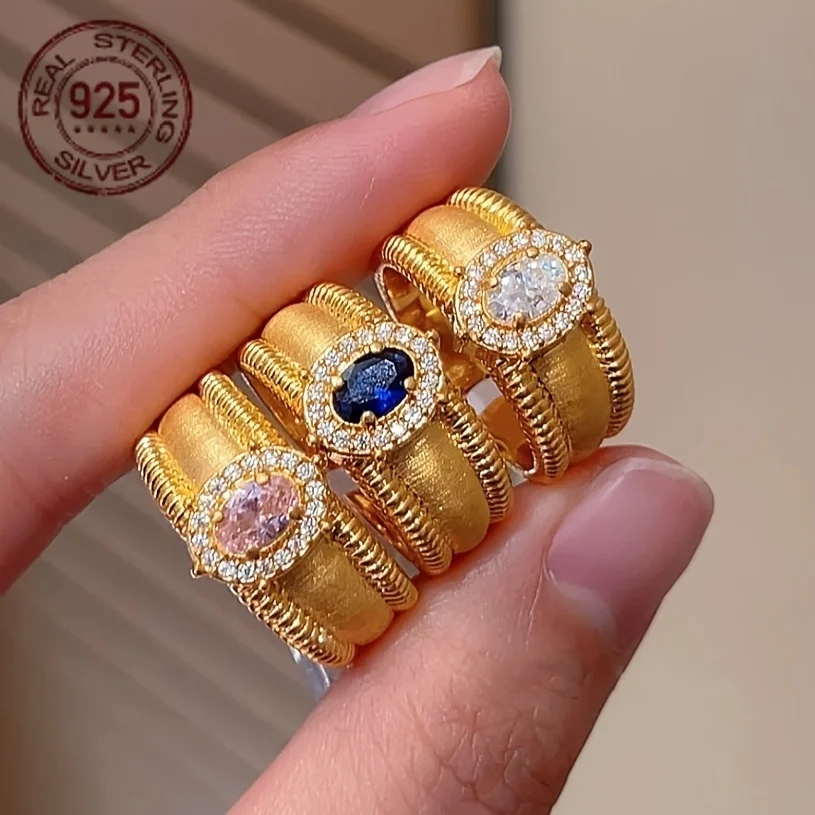 Новые винтажные позолоченные обручальные кольца 18 карат для женщин, серебряное кольцо на палец 925 пробы, ювелирные изделия, роскошное обручальное кольцо белого/розового/синего циркона
Новые винтажные позолоченные обручальные кольца 18 карат для женщин, серебряное кольцо на палец 925 пробы, ювелирные изделия, роскошное обручальное кольцо белого/розового/синего циркона