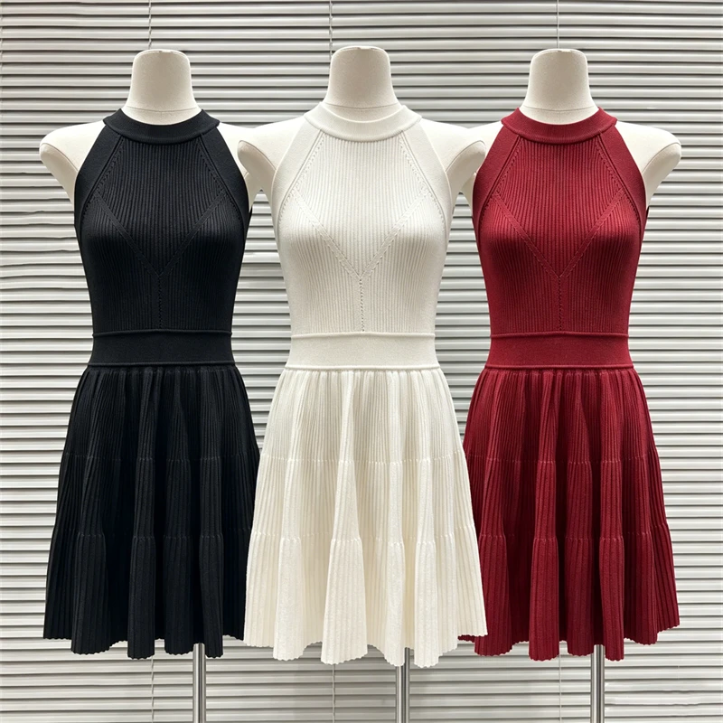 High-quality summer new round neck waist-cinching sleeveless ribbed knit dress YK women's fashion stretch slim A-line mini skirt
High-quality summer new round neck waist-cinching sleeveless ribbed knit dress YK women's fashion stretch slim A-line mini skirt