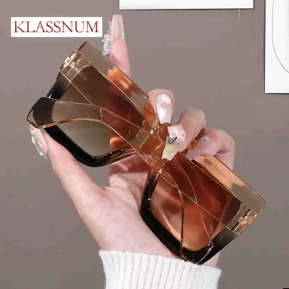 2026 Large Square Frame Gradient color Sunglasses Retro Luxury Brand Designer Black Eyeglasses Computer Transparent Eyewear
2026 Large Square Frame Gradient color Sunglasses Retro Luxury Brand Designer Black Eyeglasses Computer Transparent Eyewear