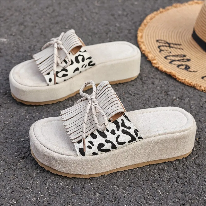 Women's Platform Slippers Summer 2026 Casual Large Size Tassel Butterfly Knot Outdoor Wear EVA Thick Bottom Sandals 36-42
Women's Platform Slippers Summer 2026 Casual Large Size Tassel Butterfly Knot Outdoor Wear EVA Thick Bottom Sandals 36-42