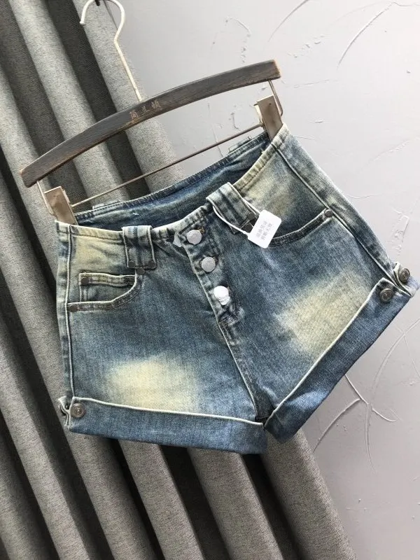 American Style High Waist A-Line Denim Shorts Women's Summer New Elastic Slimming Hot Pants Casual Washed Soft Denim Shorts
American Style High Waist A-Line Denim Shorts Women's Summer New Elastic Slimming Hot Pants Casual Washed Soft Denim Shorts