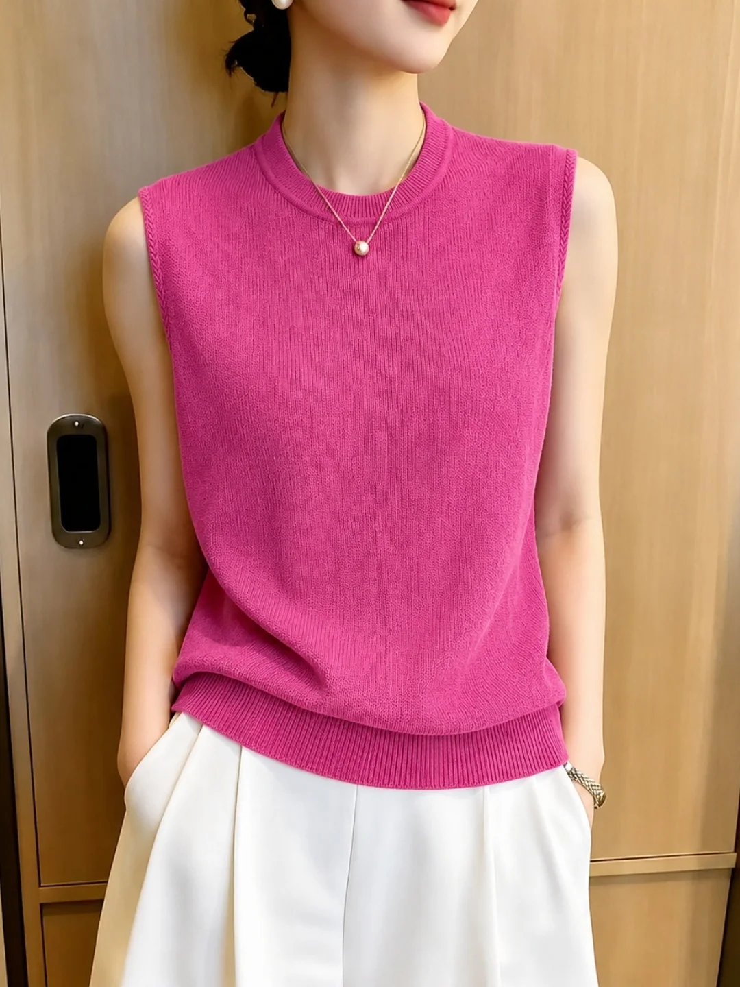 Korean Design Sensation Sleeveless Knitted Vest Whiter Soft Top Summer Anti-Aging Quality Small Shirt Women's Fashion
Korean Design Sensation Sleeveless Knitted Vest Whiter Soft Top Summer Anti-Aging Quality Small Shirt Women's Fashion