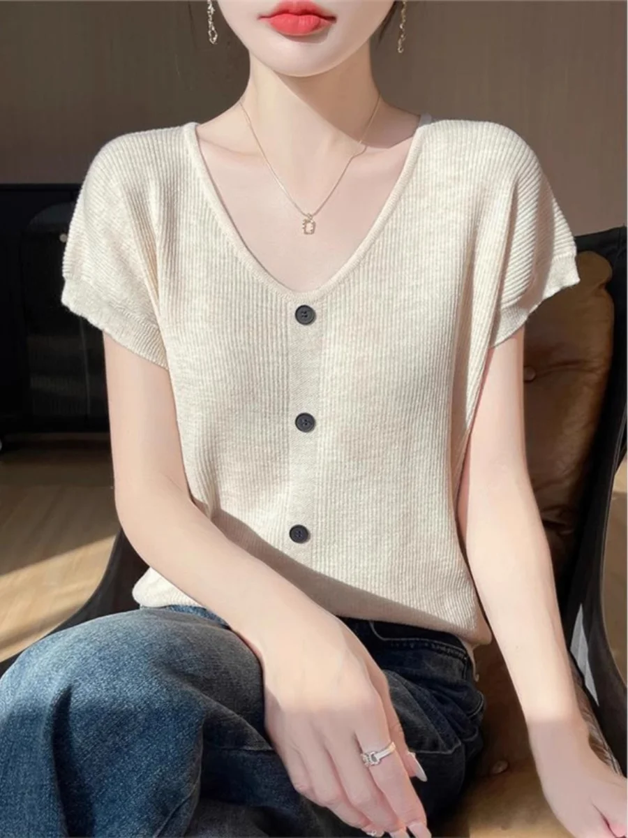 Spring Knitted Wool V-Neck Short Sleeve T-Shirt Women's Color Loose Fit Base Shirt Top Versatile Slimming Bottoming Shirt
Spring Knitted Wool V-Neck Short Sleeve T-Shirt Women's Color Loose Fit Base Shirt Top Versatile Slimming Bottoming Shirt