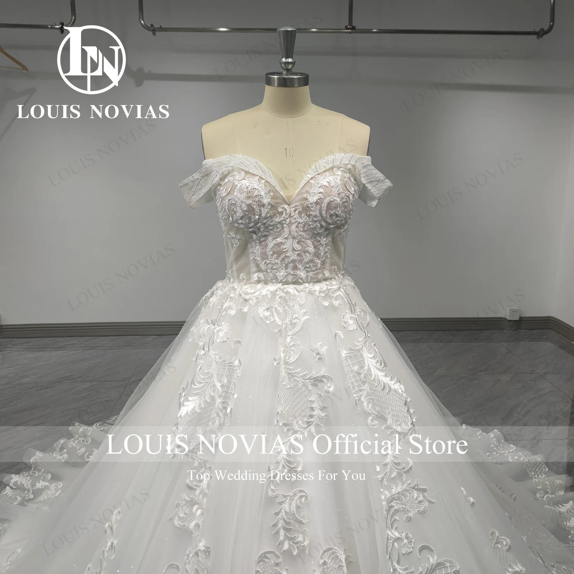 LOUIS NOVIAS Ball Gown Wedding Dress Sexy Off The Shoulder Beading Sequined Embroidery Sweetheart Wedding Gown Vestidos De Novia
LOUIS NOVIAS Ball Gown Wedding Dress Sexy Off The Shoulder Beading Sequined Embroidery Sweetheart Wedding Gown Vestidos De Novia