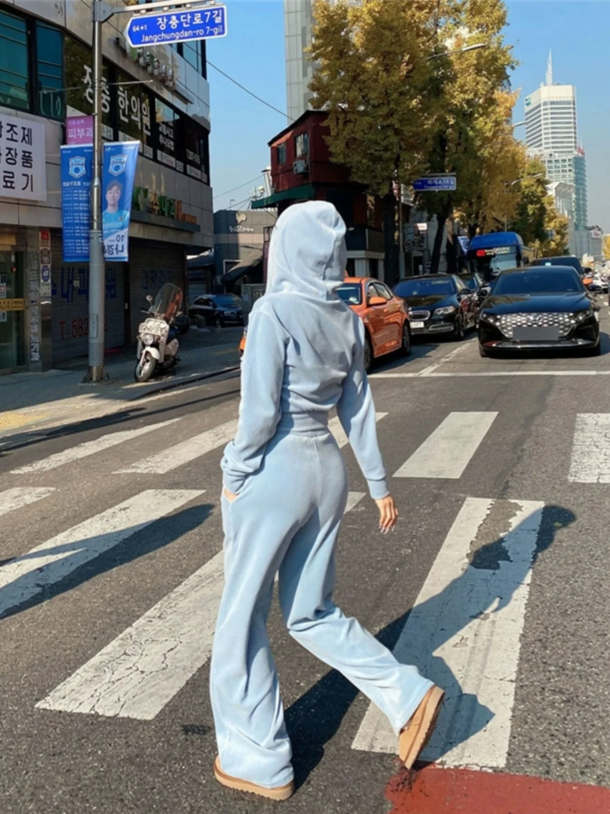 Velvet Sweatshirt Set Women's Early Spring New Style Beautiful Loose Blue Casual Fashionable Women's Sports Wear Outfit
Velvet Sweatshirt Set Women's Early Spring New Style Beautiful Loose Blue Casual Fashionable Women's Sports Wear Outfit