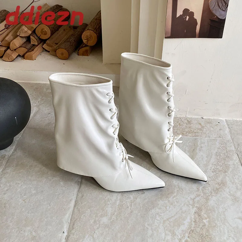 Зимняя модная обувь на шнуровке, женские ботильоны на тонком каблуке, женские современные короткие ботинки с острым носком, женская обувь
Зимняя модная обувь на шнуровке, женские ботильоны на тонком каблуке, женские современные короткие ботинки с острым носком, женская обувь