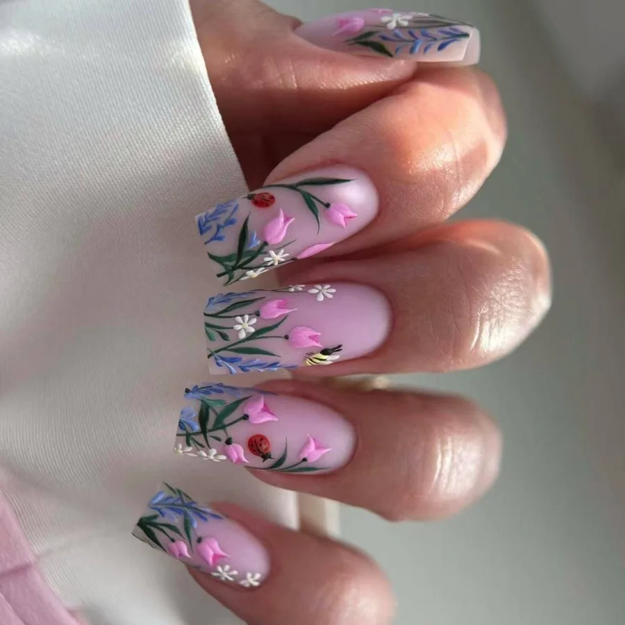 24 Nail Art Wearing Nail Pieces Long Water Pipe Nail Broken Flower Bee Seven Star Ladybug Wearing Fake Nail Patch
24 Nail Art Wearing Nail Pieces Long Water Pipe Nail Broken Flower Bee Seven Star Ladybug Wearing Fake Nail Patch