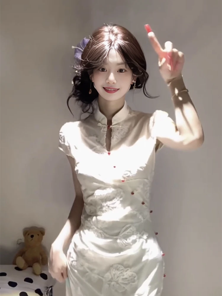 Elegant Retro Chinese Style Apricot Color Modified Qipao Women's Dress Waist-Cinching Midi Length Short Sleeve Casual Wear
Elegant Retro Chinese Style Apricot Color Modified Qipao Women's Dress Waist-Cinching Midi Length Short Sleeve Casual Wear