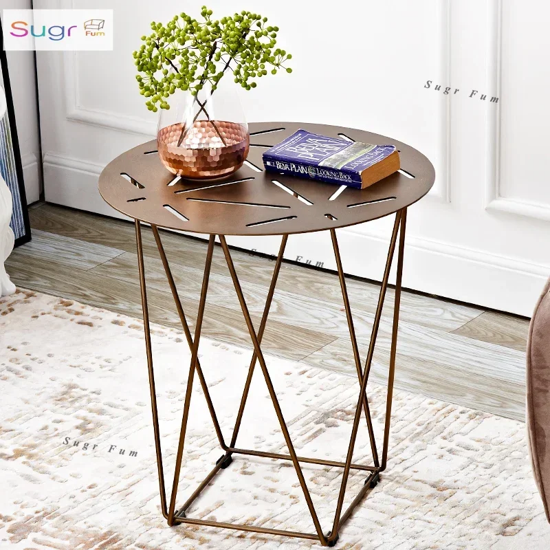 Living room shelf, tea table next to sofa, metal wrought iron table corner table, simple coffee table shelf, retro small round
Living room shelf, tea table next to sofa, metal wrought iron table corner table, simple coffee table shelf, retro small round