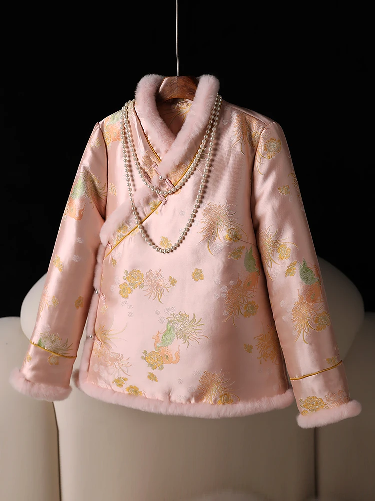 Новая китайская утепленная хлопковая куртка-халат высокого качества для зимы, красивая, с флаговым узором, для Нового года
Новая китайская утепленная хлопковая куртка-халат высокого качества для зимы, красивая, с флаговым узором, для Нового года