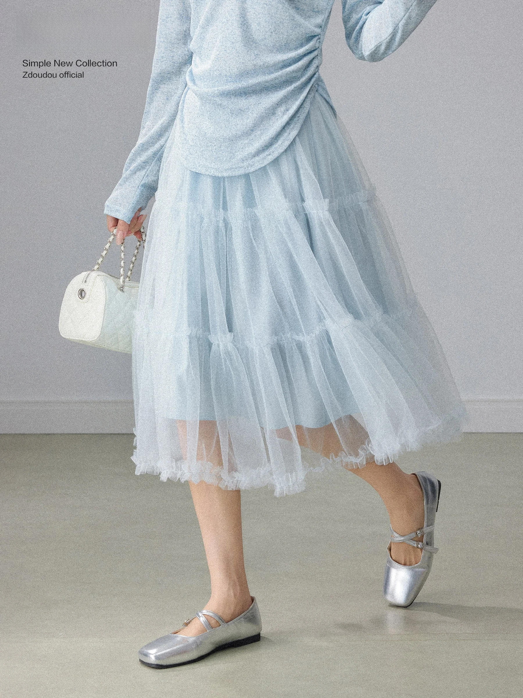 Blue Mesh Splice Loose High Waist A-Line Midi Skirt Women's Spring 2026 Early Season Half-length Skirts Female High Waist
Blue Mesh Splice Loose High Waist A-Line Midi Skirt Women's Spring 2026 Early Season Half-length Skirts Female High Waist