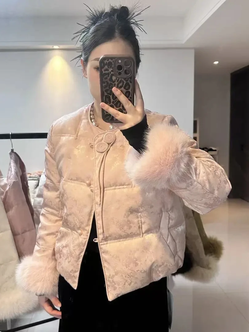 Модная удобная свободная хлопковая куртка с воротником-стойкой для женщин, зимнее пальто в корейском стиле, большие размеры, для невысоких фигур
Модная удобная свободная хлопковая куртка с воротником-стойкой для женщин, зимнее пальто в корейском стиле, большие размеры, для невысоких фигур