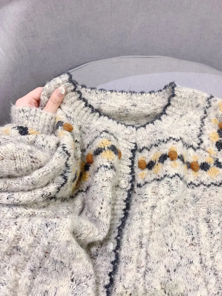 Korobov French Elegant Knitted Cardigan Floral Print Harajuku Oversized Sweater O-Neck Long Sleeve Korean Fashion Y2k Jumpers
Korobov French Elegant Knitted Cardigan Floral Print Harajuku Oversized Sweater O-Neck Long Sleeve Korean Fashion Y2k Jumpers