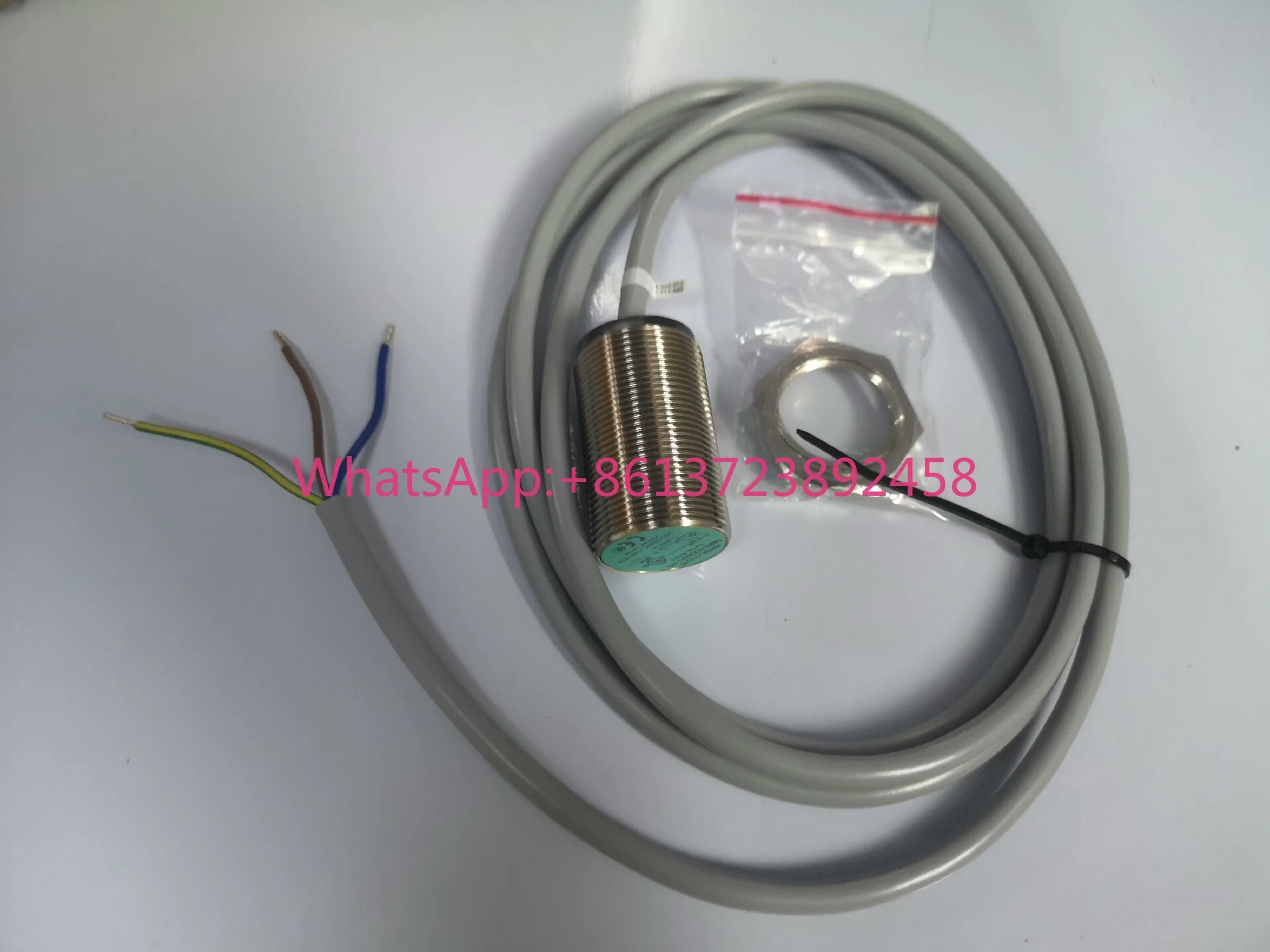Pepperl + Fuchs NBB10-30GM50-E2
Pepperl + Fuchs NBB10-30GM50-E2