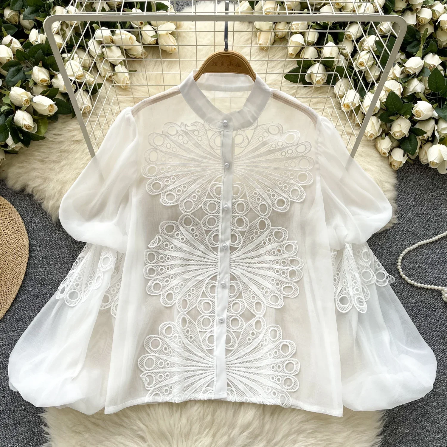 New French Chic Women Blouse Embroidery Hollowed Out Lace Spliced Shirt For Women Versatile Stand Collar Long Sleeve Clothing
New French Chic Women Blouse Embroidery Hollowed Out Lace Spliced Shirt For Women Versatile Stand Collar Long Sleeve Clothing