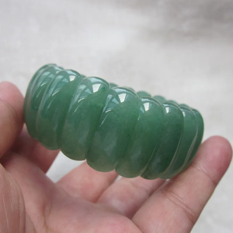 Natural Dongling Jade Hand String Men And Women, Wide Bracelet, Green New Lucky Stone, Ethnic Style
Natural Dongling Jade Hand String Men And Women, Wide Bracelet, Green New Lucky Stone, Ethnic Style