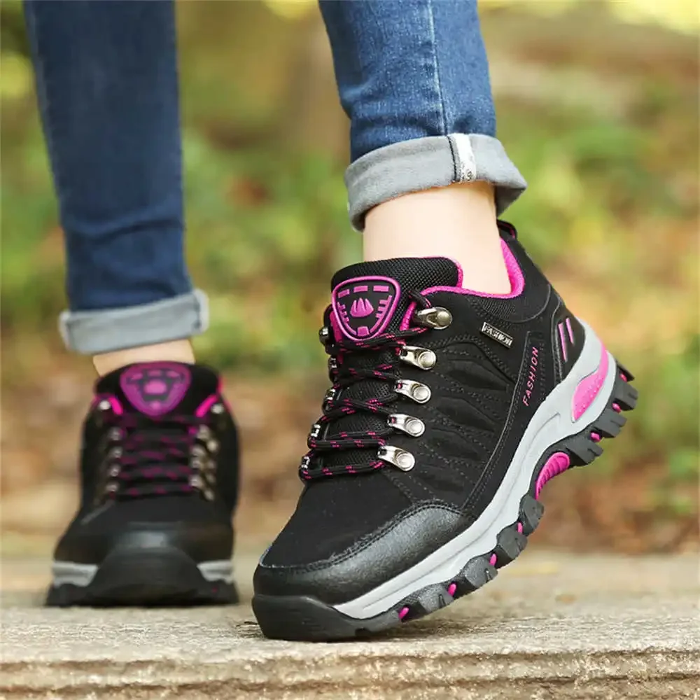 Lace Up Plus Size Retro Woman Vintage Shoes Casual Breathable Husband Sneakers Panske Tenisky Sports Branded
Lace Up Plus Size Retro Woman Vintage Shoes Casual Breathable Husband Sneakers Panske Tenisky Sports Branded
